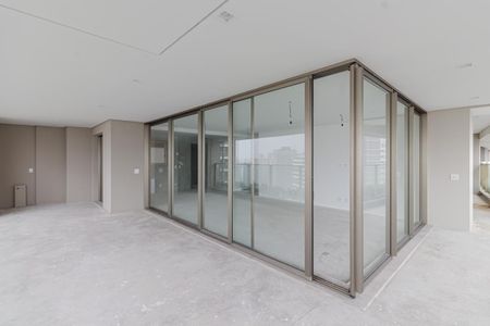 Sacada de apartamento à venda com 3 quartos, 218m² em Indianópolis, São Paulo