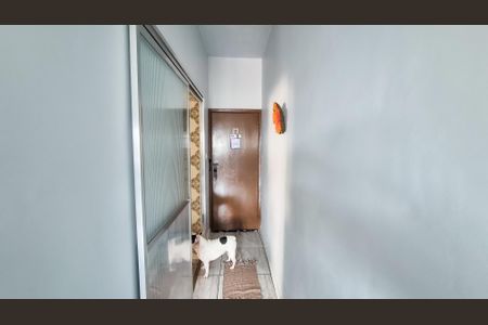 Apartamento à venda com 65m², 2 quartos e sem vagaCorredorCorredor de entrada