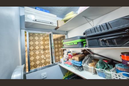 Apartamento à venda com 65m², 2 quartos e sem vagaQuarto / Dispensa 