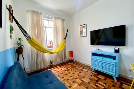 Sala  de apartamento para alugar com 2 quartos, 60m² em Copacabana, Rio de Janeiro