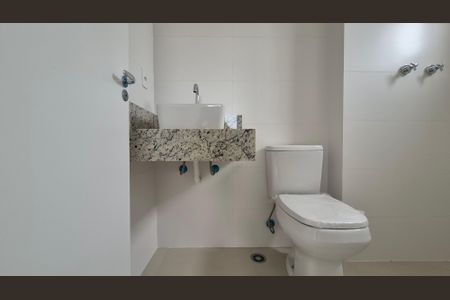 Apartamento à venda com 69m², 2 quartos e 2 vagas Apartamento à venda com 69m², 2 quartos e 2 vagasBanheiro