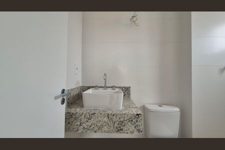 Apartamento à venda com 69m², 2 quartos e 2 vagas Apartamento à venda com 69m², 2 quartos e 2 vagasBanheiro