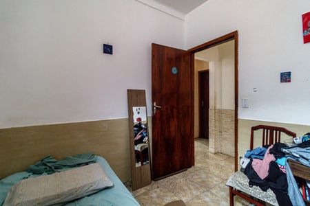 Casa à venda com 253m², 3 quartos e 2 vagasCasa 01 - Quarto