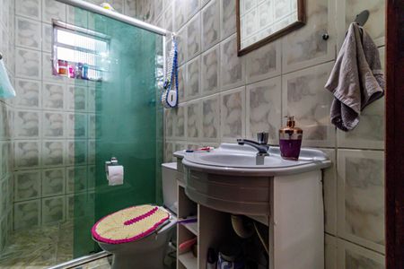 Casa à venda com 253m², 3 quartos e 2 vagasCasa 01 - Banheiro