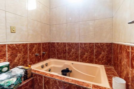 Casa à venda com 253m², 3 quartos e 2 vagasCasa 01 - Banheiro suite