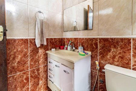 Casa à venda com 253m², 3 quartos e 2 vagasCasa 01 - Banheiro suite