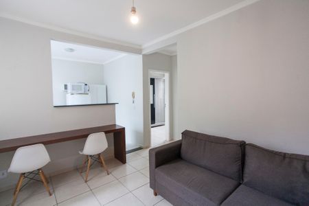 Sala de apartamento para alugar com 2 quartos, 44m² em Gávea, Uberlândia