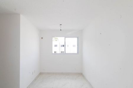Sala de apartamento para alugar com 2 quartos, 43m² em Guaratiba, Rio de Janeiro