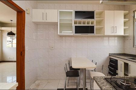 Apartamento à venda com 135m², 3 quartos e 2 vagasCozinha