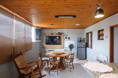 Casa à venda com 210m², 4 quartos e 2 vagasVaranda gourmet