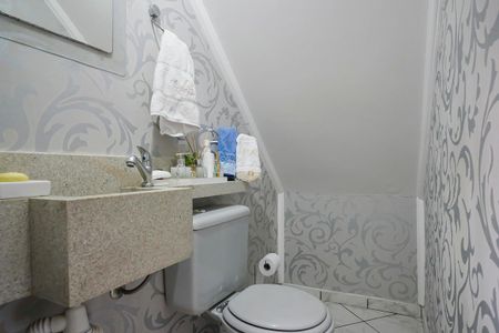 Casa à venda com 210m², 4 quartos e 2 vagasLavabo 1