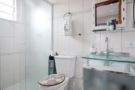 Casa à venda com 210m², 4 quartos e 2 vagasBanheiro da suíte