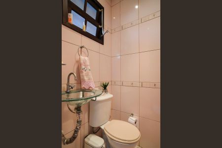 Casa à venda com 210m², 4 quartos e 2 vagasLavabo 2