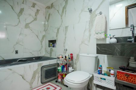 Casa à venda com 210m², 4 quartos e 2 vagasBanheiro