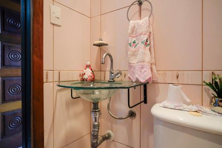 Casa à venda com 210m², 4 quartos e 2 vagasLavabo 2