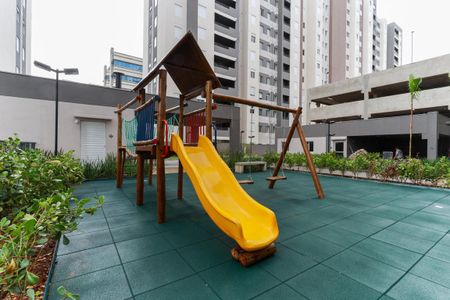 Apartamento para alugar com 34m², 2 quartos e sem vagaÁrea comum - Playground