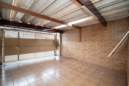 Casa à venda com 190m², 3 quartos e 2 vagas Casa à venda com 190m², 3 quartos e 2 vagasGaragem