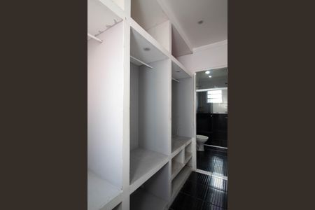 Casa à venda com 190m², 3 quartos e 2 vagas Casa à venda com 190m², 3 quartos e 2 vagasCloset da Suíte