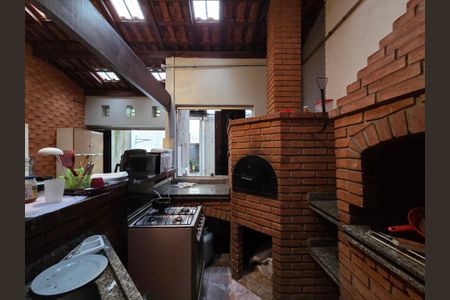 Casa de condomínio à venda com 175m², 8 quartos e 1 vagaCozinha