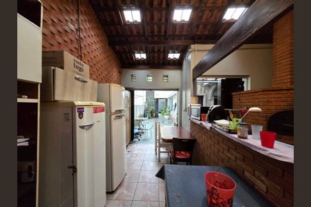 Casa de condomínio à venda com 175m², 8 quartos e 1 vagaCozinha