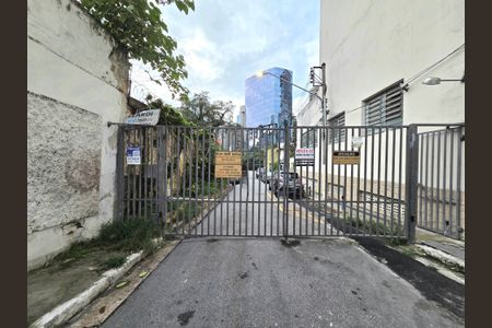 Casa de condomínio à venda com 175m², 8 quartos e 1 vagaFachada do condomínio 