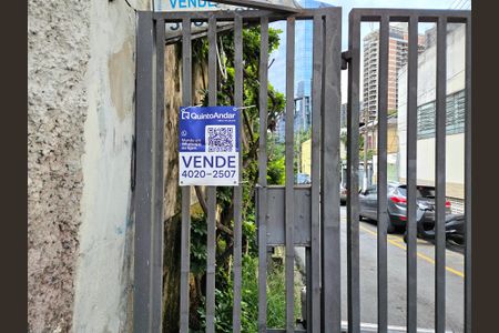 Casa de condomínio à venda com 175m², 8 quartos e 1 vagaPlaca
