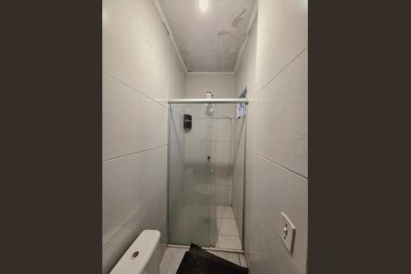 Casa de condomínio à venda com 175m², 8 quartos e 1 vagaBanheiro 4