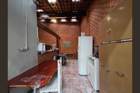 Casa de condomínio à venda com 175m², 8 quartos e 1 vagaCozinha