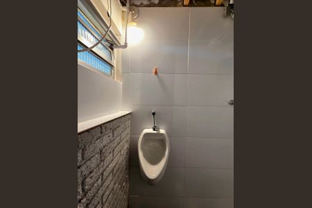 Casa de condomínio à venda com 175m², 8 quartos e 1 vagaBanheiro 3