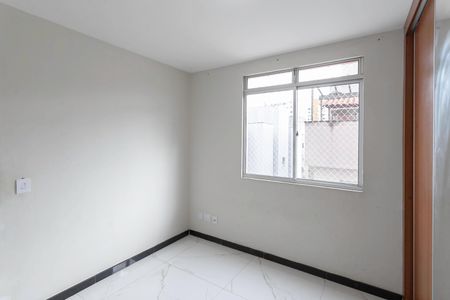 Quarto 2 de apartamento para alugar com 2 quartos, 58m² em Manacás, Belo Horizonte