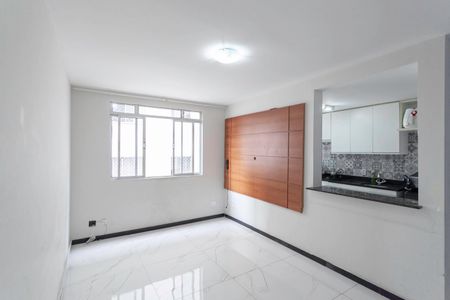 Sala de apartamento para alugar com 2 quartos, 58m² em Manacás, Belo Horizonte
