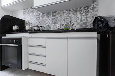 Apartamento para alugar com 58m², 2 quartos e sem vagaCozinha e Área de Serviço