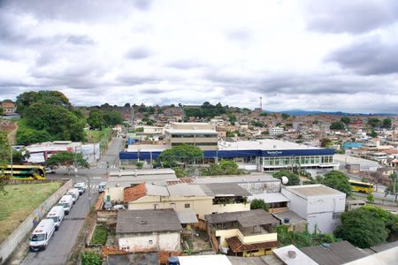 Vista da Sala de apartamento para alugar com 2 quartos, 49m² em Vila Amaral, Belo Horizonte