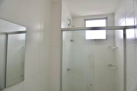 Apartamento para alugar com 49m², 2 quartos e 1 vaga Apartamento para alugar com 49m², 2 quartos e 1 vagaBanheiro