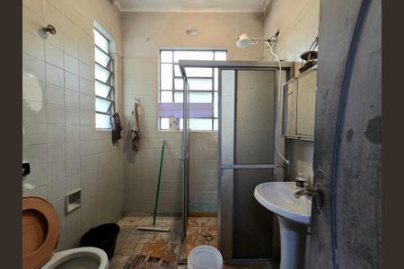 Casa de condomínio à venda com 165m², 7 quartos e 1 vagaBanheiro 2