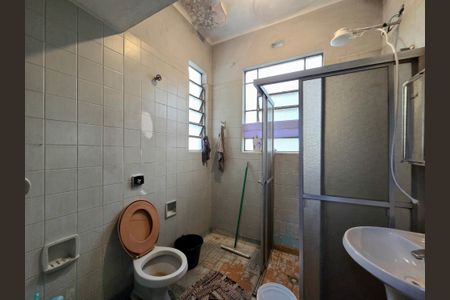 Casa de condomínio à venda com 165m², 7 quartos e 1 vagaBanheiro 2