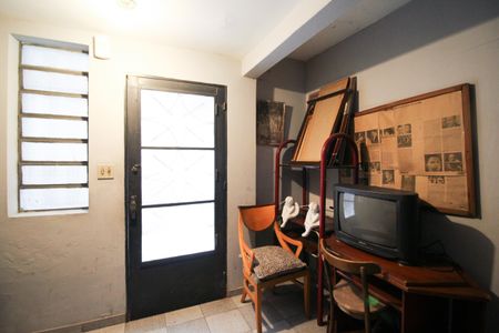 Casa à venda com 165m², 5 quartos e 1 vaga Casa à venda com 165m², 5 quartos e 1 vagaSala