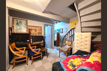 Sala de casa de condomínio à venda com 7 quartos, 165m² em Vila Nova Conceição, São Paulo