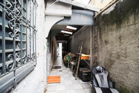 Casa à venda com 165m², 5 quartos e 1 vaga Casa à venda com 165m², 5 quartos e 1 vagaQuintal