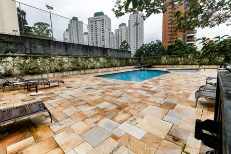 Apartamento à venda com 89m², 3 quartos e 2 vagas Apartamento à venda com 89m², 3 quartos e 2 vagasÁrea comum - Piscina