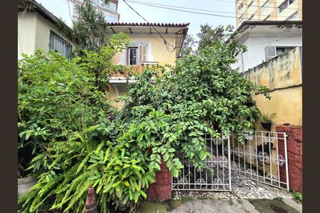 Casa de condomínio à venda com 160m², 4 quartos e 1 vagaFachada da casa