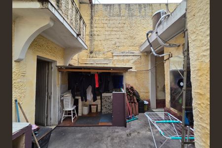 Casa de condomínio à venda com 160m², 4 quartos e 1 vagaÁrea de Serviço