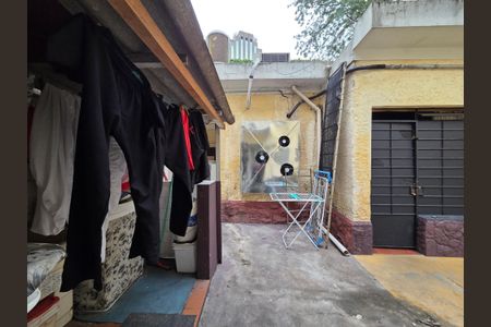 Casa de condomínio à venda com 160m², 4 quartos e 1 vagaÁrea de Serviço