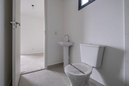 Banheiro de kitnet/studio à venda com 1 quarto, 25m² em Pinheiros, São Paulo