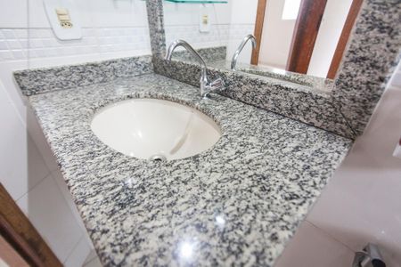 Apartamento para alugar com 53m², 2 quartos e 1 vaga Apartamento para alugar com 53m², 2 quartos e 1 vagaBanheiro Social