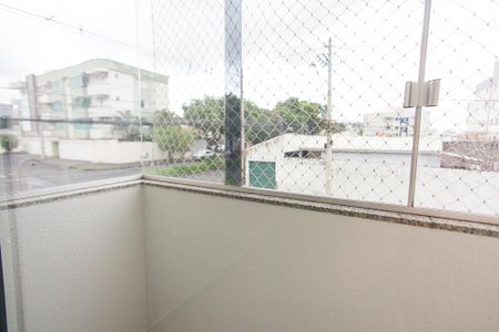 Varanda de apartamento para alugar com 2 quartos, 53m² em Santa Mônica, Uberlândia