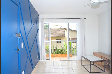 Apartamento para alugar com 64m², 2 quartos e 1 vagaSala