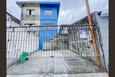 Casa para alugar com 125m², 2 quartos e 2 vagasFachada