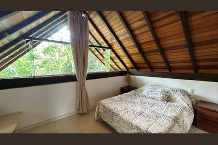 Casa à venda com 210m², 5 quartos e 2 vagas Casa à venda com 210m², 5 quartos e 2 vagasQuarto 4