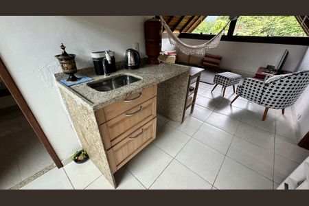 Casa à venda com 210m², 5 quartos e 2 vagas Casa à venda com 210m², 5 quartos e 2 vagasCopa